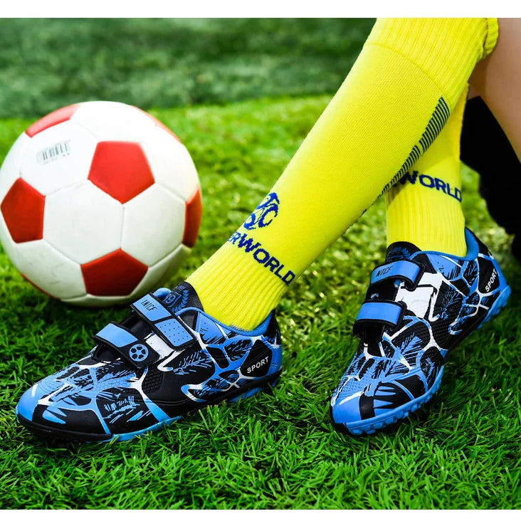 Buty piłkarskie dziecięce - zapinane na rzepy