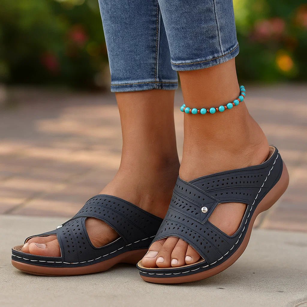 Damskie ortopedyczne sandały z perforacją i paskami - vivano - warszawa