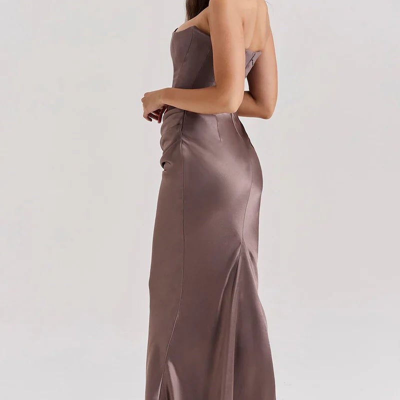 Długa sukienka bez ramiączek z marszczeniem w talii - vivano - warszawa