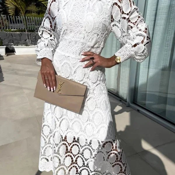 Elegancka koronkowa sukienka midi z długim rękawem - vivano - warszawa