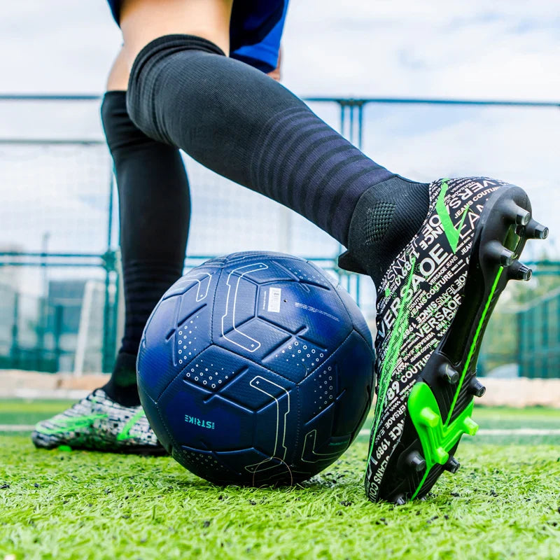 Męskie buty piłkarskie - z grafiką