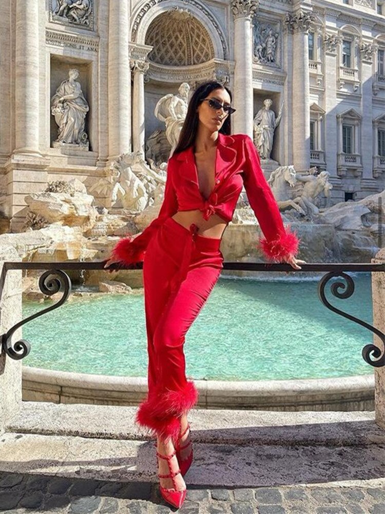 Sianna - Elegancki dwuczęściowy zestaw z piórami - dla kobiet