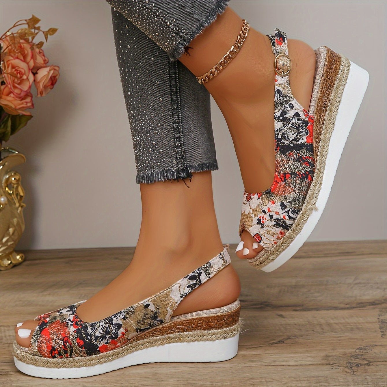 Flora - stylowe, wygodne sandały na koturnie z czarującym kwiatowym wzorem dla kobiet - vivano - warszawa