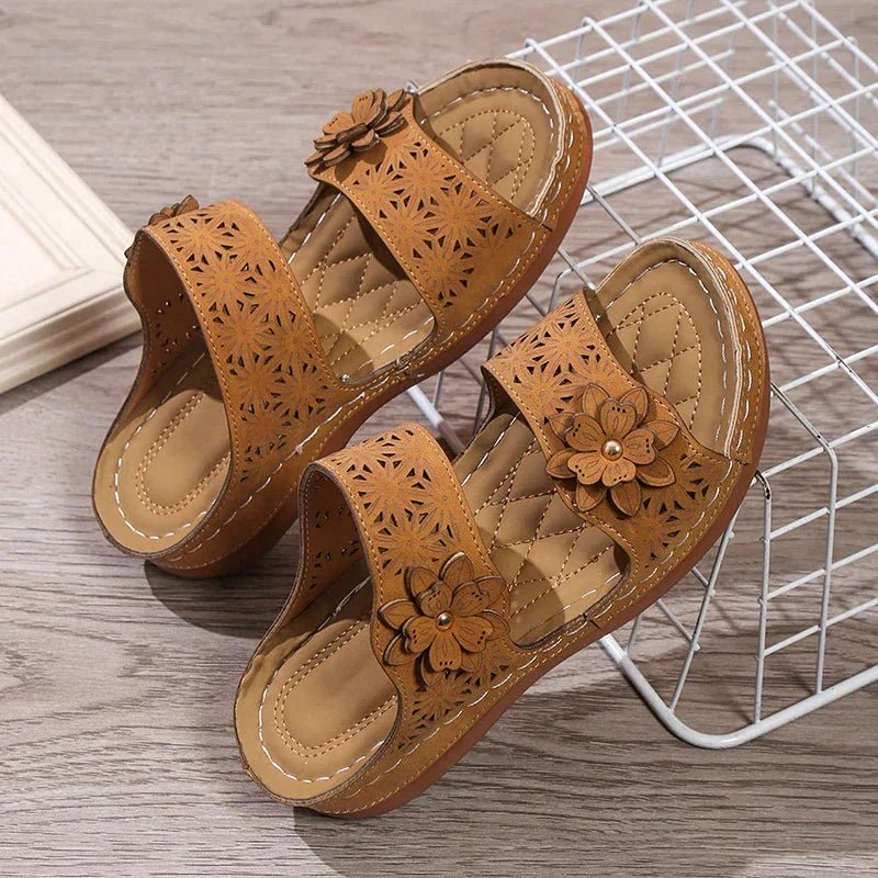 Malia - Eleganckie sandały damskie na koturnie z kwiatowym wzorem i wyjątkowym komfortem noszenia - vivano - warszawa