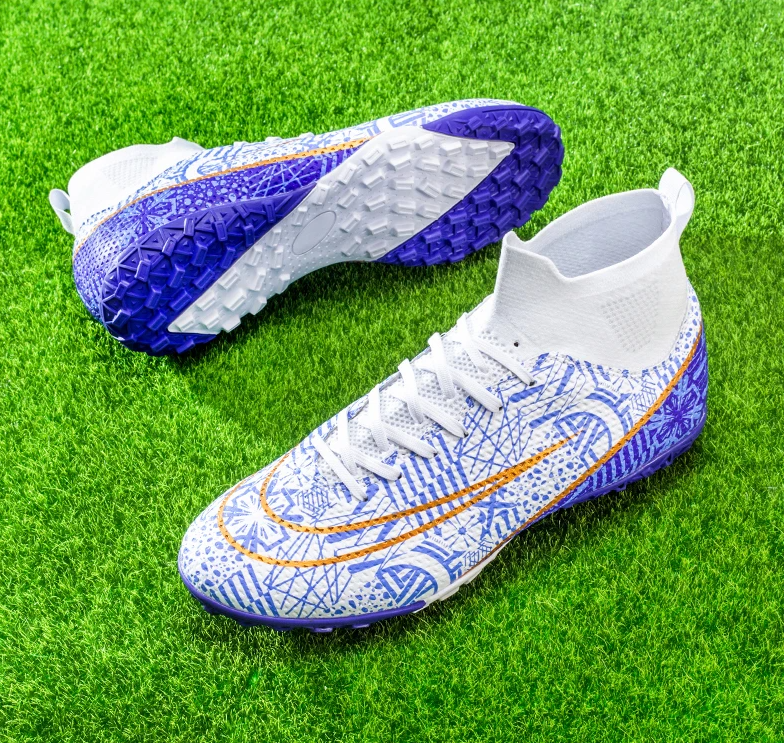 Piłkarskie buty-korki - lekkie - trwałe - przyczepne - komfortowe